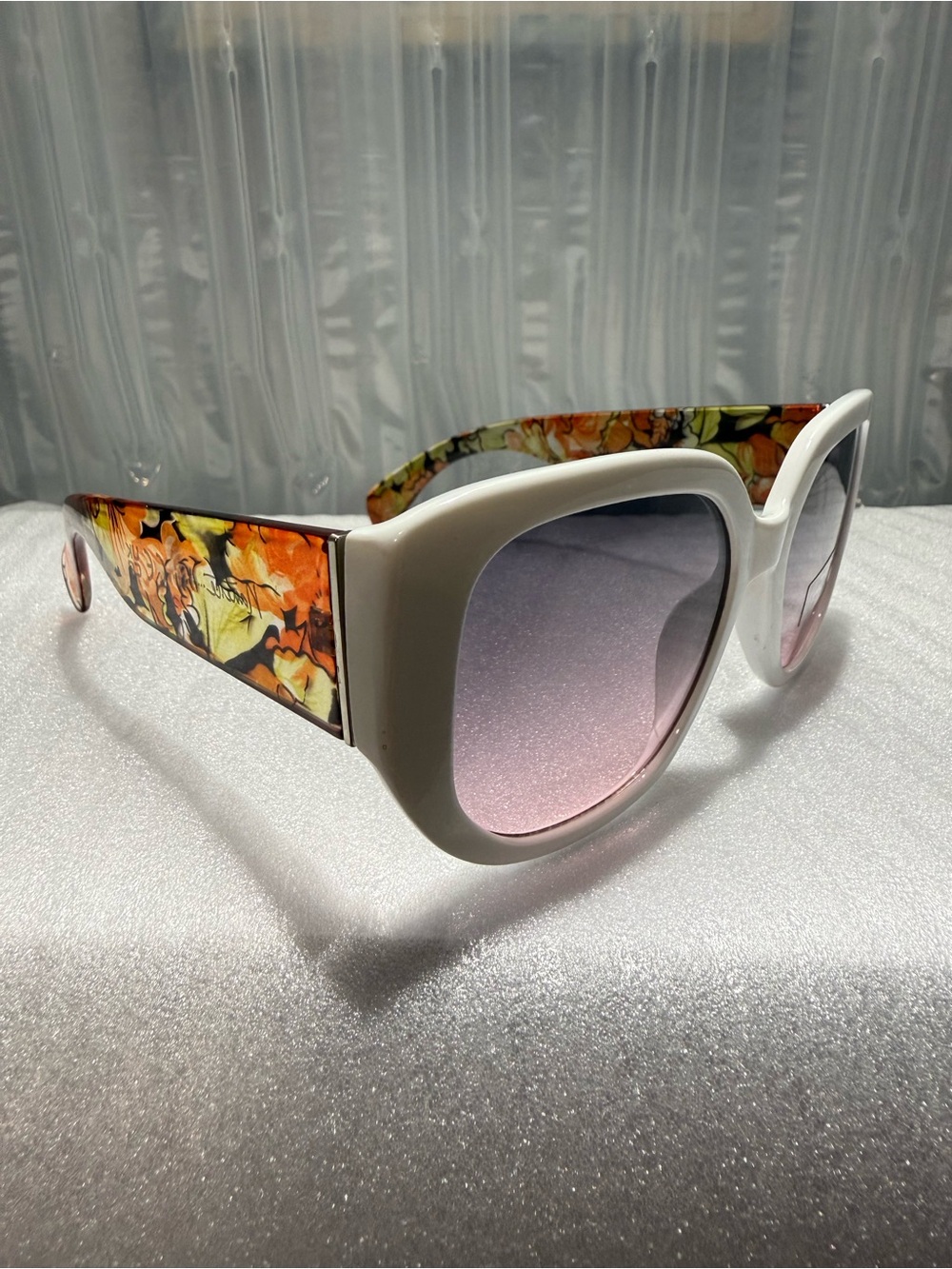 Nanette Lepore Women's sunglasses with touch of pink Lenses-New